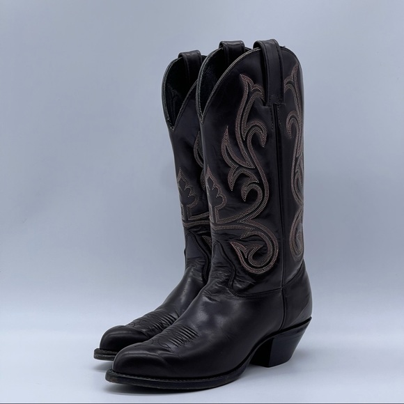 J. Chisholm Handcrafted Boot. - Picture 4 of 11